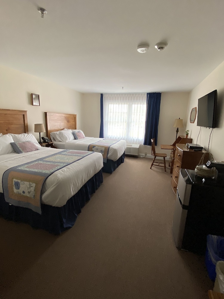 Country Inn of Hazlet - photo 6