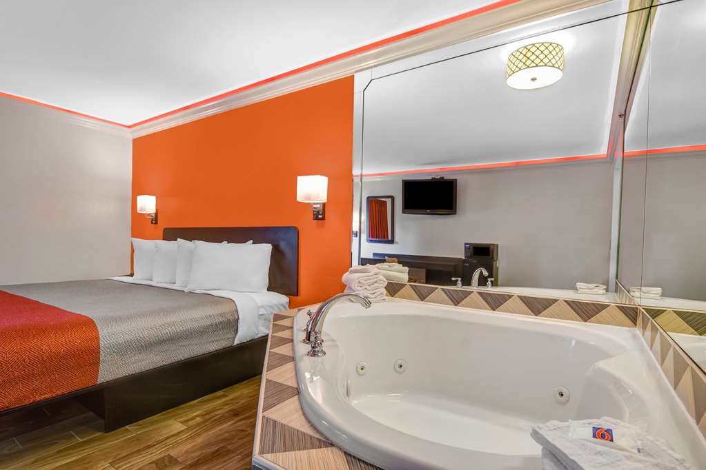 Motel 6 Norcross GA - photo 14
