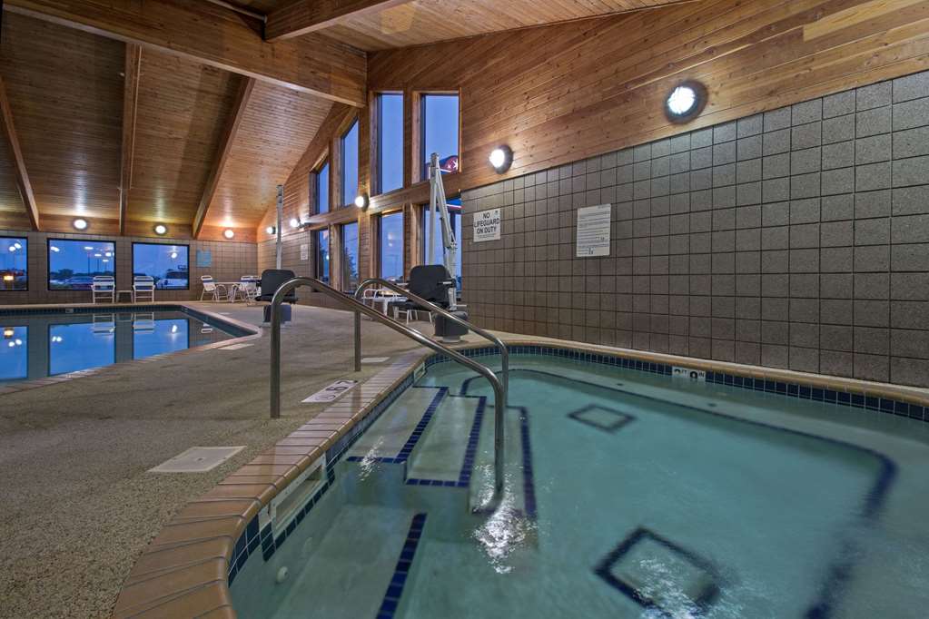 AmericInn by Wyndham Iowa Falls - photo 7
