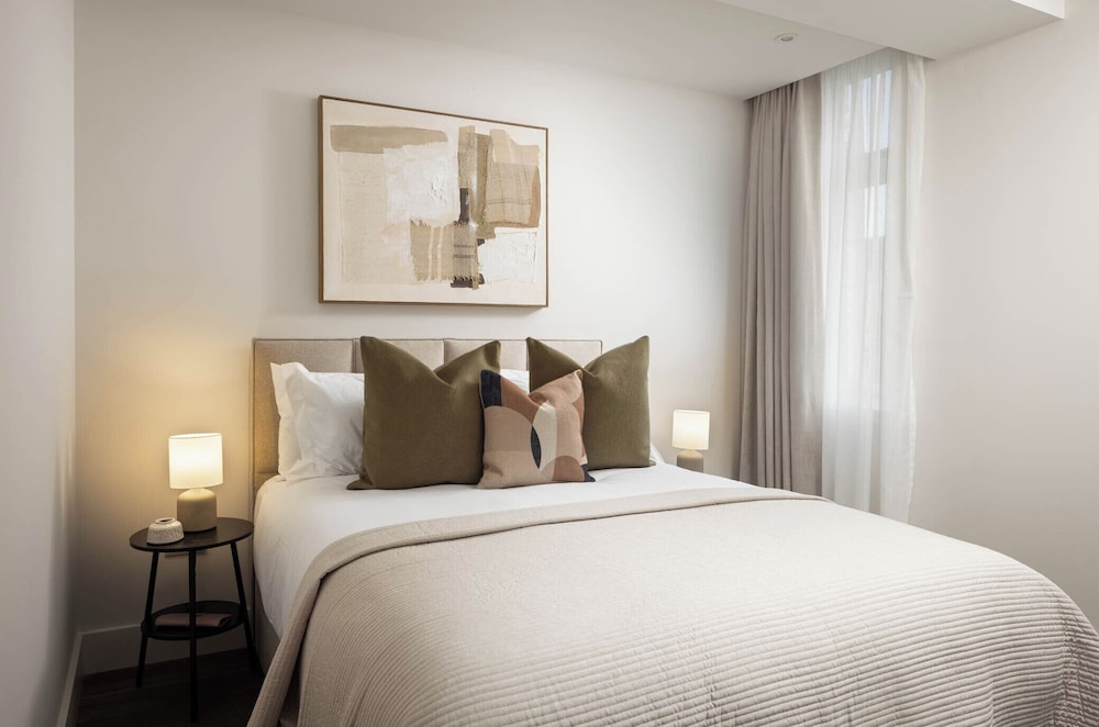 Urban Rest Dublin Central — 4-Star Luxury Hotel in Dublin, Republic of Ireland