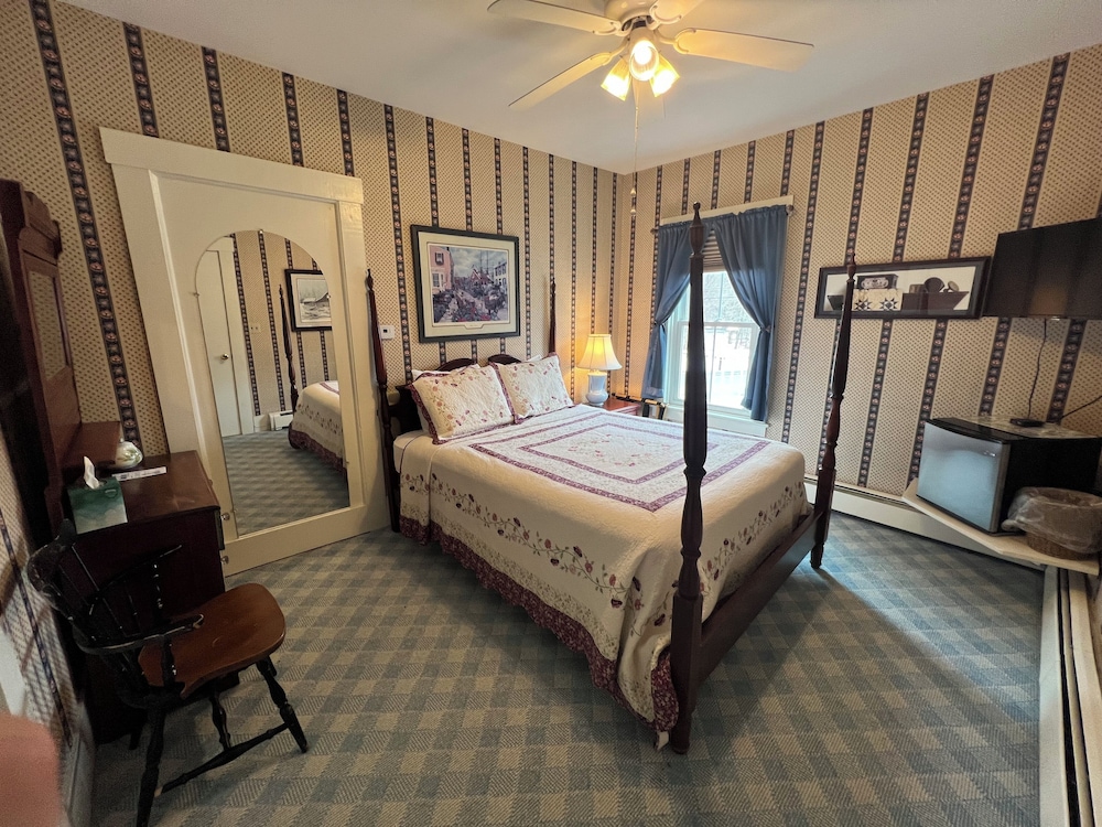 Echo Lake Inn - photo 30
