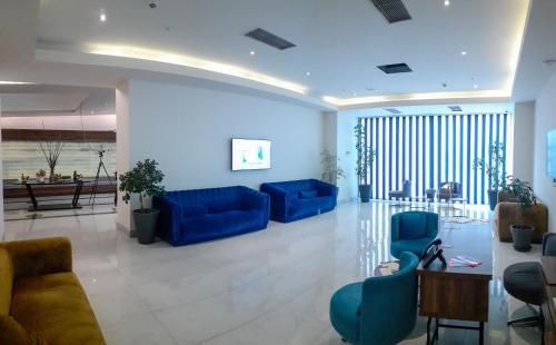 Only Front Sea View No Side View Wonderful Panorama High Floor Location Guarantee