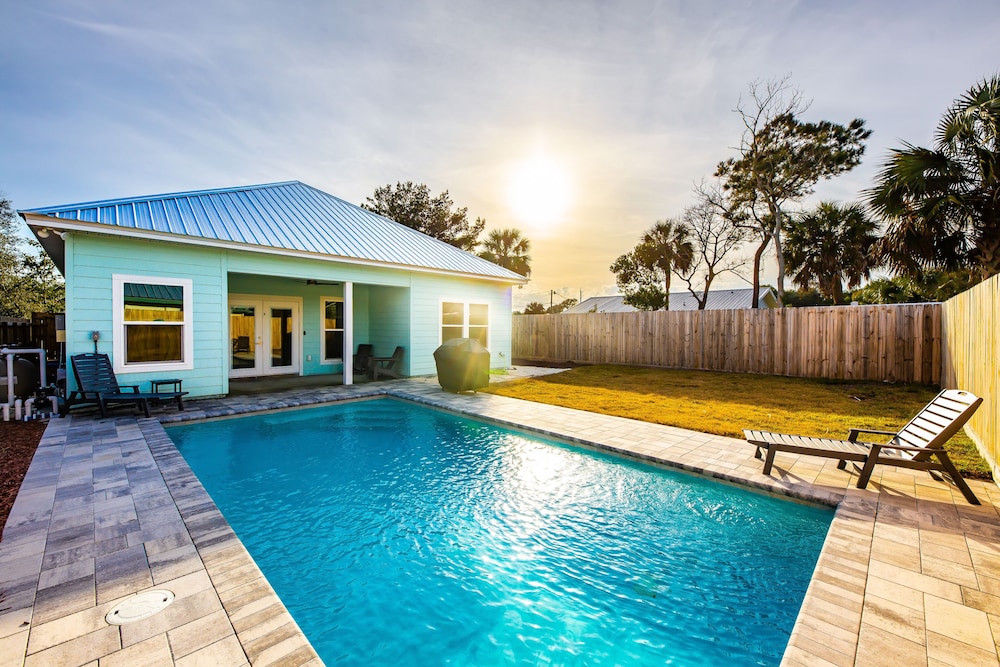 311 Le Grand Dr Sunny Sands in Panama City Beach, United States