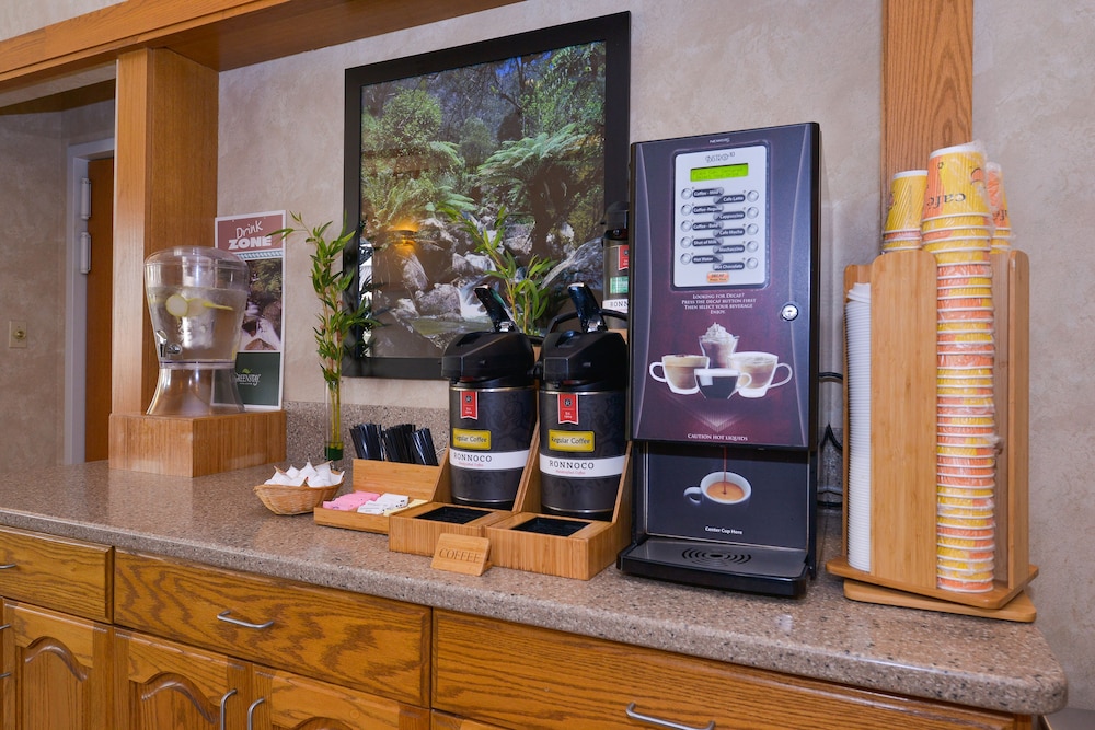 Greenstay Hotel & Suites - photo 44