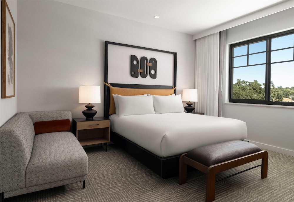 The Ava Hotel Paso Robles Curio Collection by Hilton - photo 4