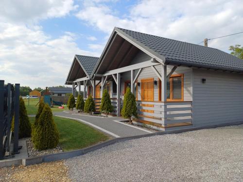 Forest Camp domki Zator ogrzewane noclegi — 4-Star Luxury Hotel in Zator, Poland