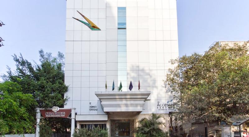 Treebo Golden Emerald