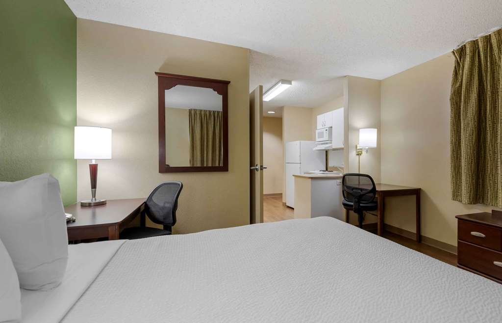 Extended Stay America Laredo Del Mar - photo 10