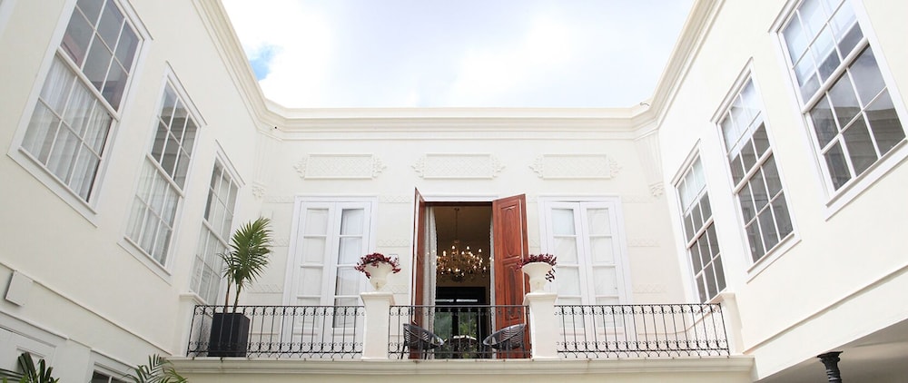 Nava Suites - carbon neutral hotel in La Laguna