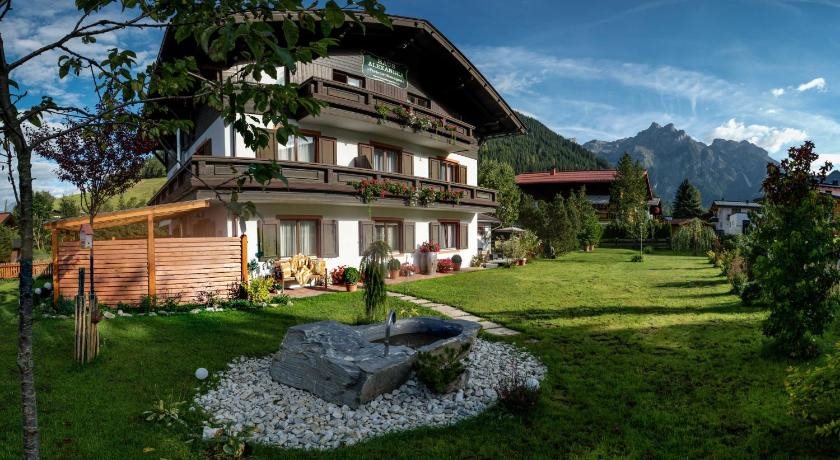 Haus Alexandra — 4-Star Luxury Hotel in Werfenweng, Austria