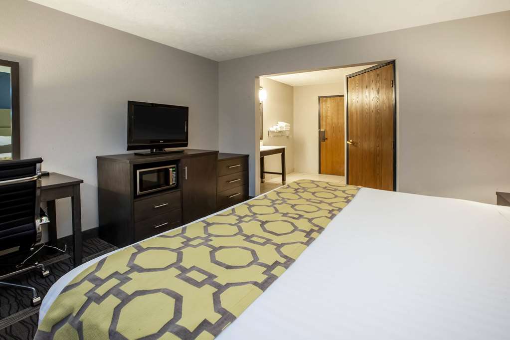 Baymont by Wyndham Traverse City - photo 17