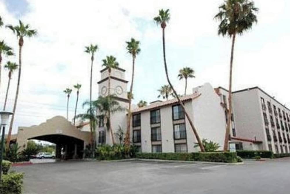 The Buena Park Grand Hotel & Suites in Buena Park, United States