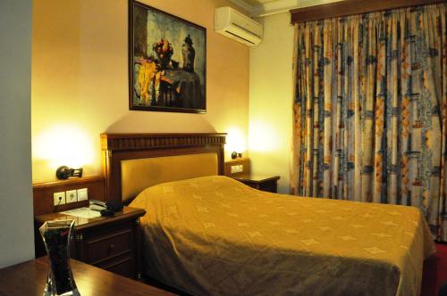 Hotel Acropole - carbon neutral hotel in Patra