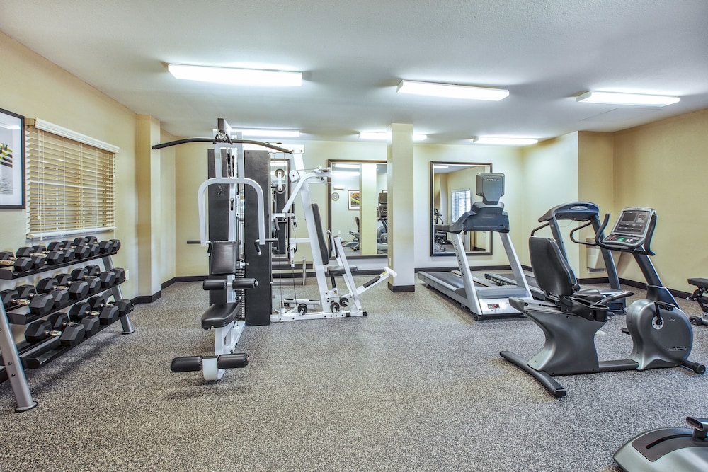 Candlewood Suites Indianapolis Airport by IHG - photo 22