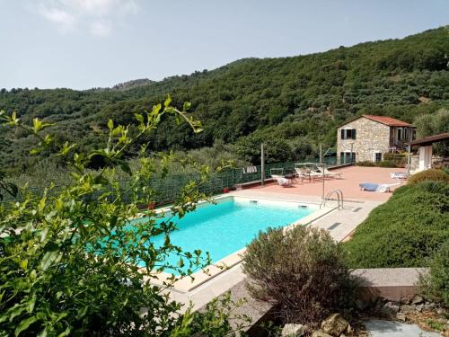 Agrisport Cà di Cuni — 4-Star Luxury Hotel in Diano Arentino, Italy