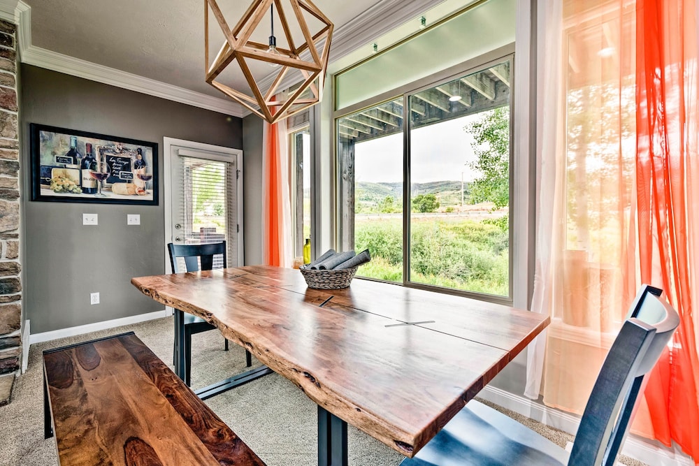 Renovated Condo 8 Miles to Snowbasin Ski Resort - photo 9