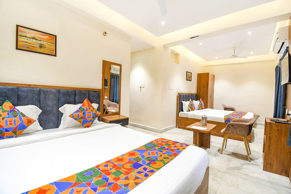 Fabhotel Prime The Golden Plaza in Rampur Hat, India