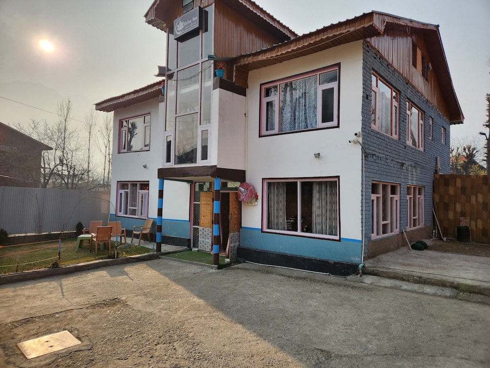 New Relax Inn in Anantnag, India