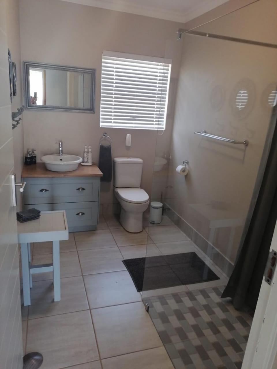 Worcester the Karoo Guest Room — Worcester — photo 4