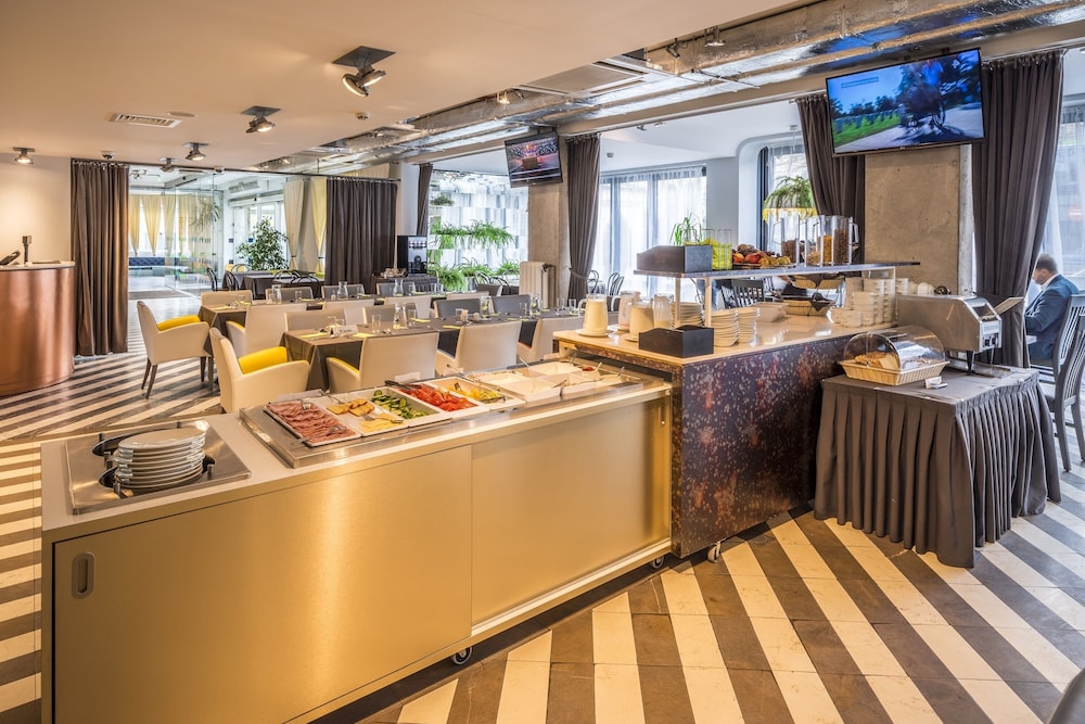 מזון ומשקאות