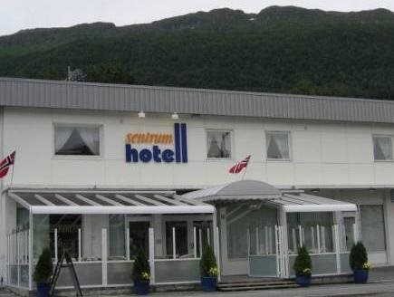 Sentrum Hotel — hotel in Nordfjordeid