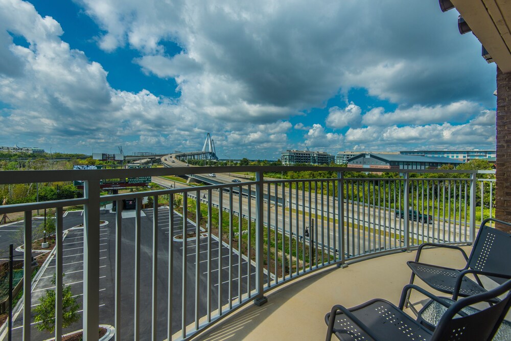 Staybridge Suites Charleston Mount Pleasant by IHG - photo 6