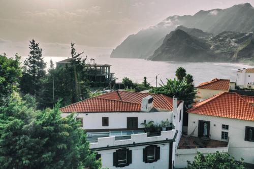 Mateus House Porto da Cruz Center — 4-Star Luxury Hotel in Porto Da Cruz, Portugal