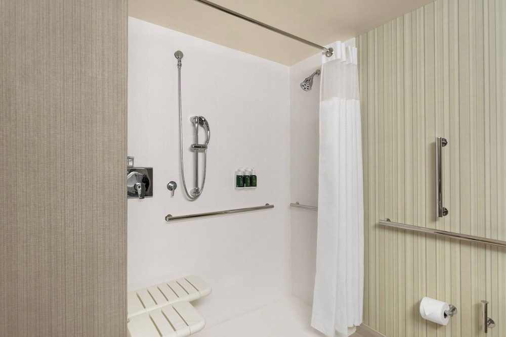 Courtyard By Marriott Seattle Northgate - photo 20