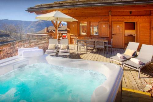Chalet Alpachic OVO Network — 4-Star Luxury Hotel in La Clusaz, France