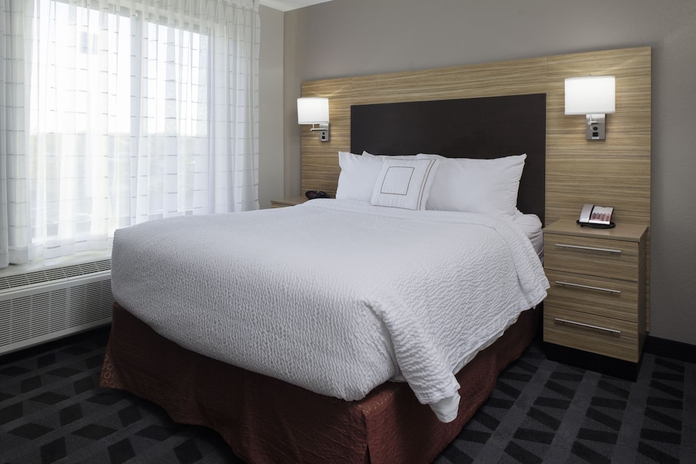 TownePlace Suites by Marriott Detroit Canton - photo 10