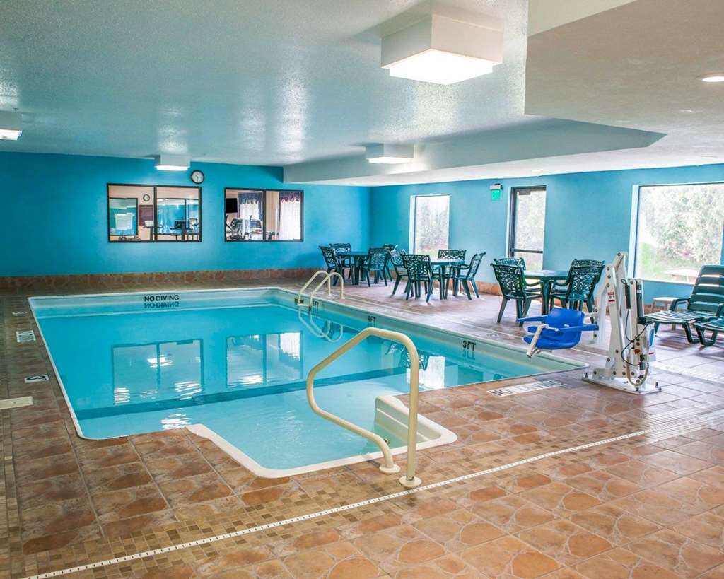 Quality Inn & Suites South Bend Airport - photo 30