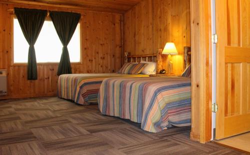 Boulder Inn - photo 7