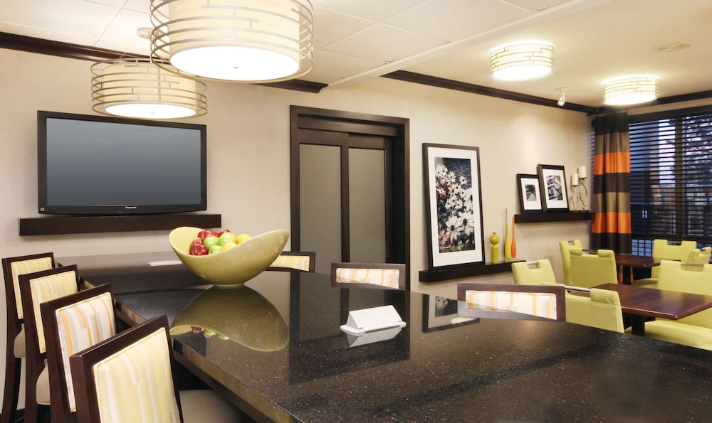 Hampton Inn Kansas City Overland Park - photo 44