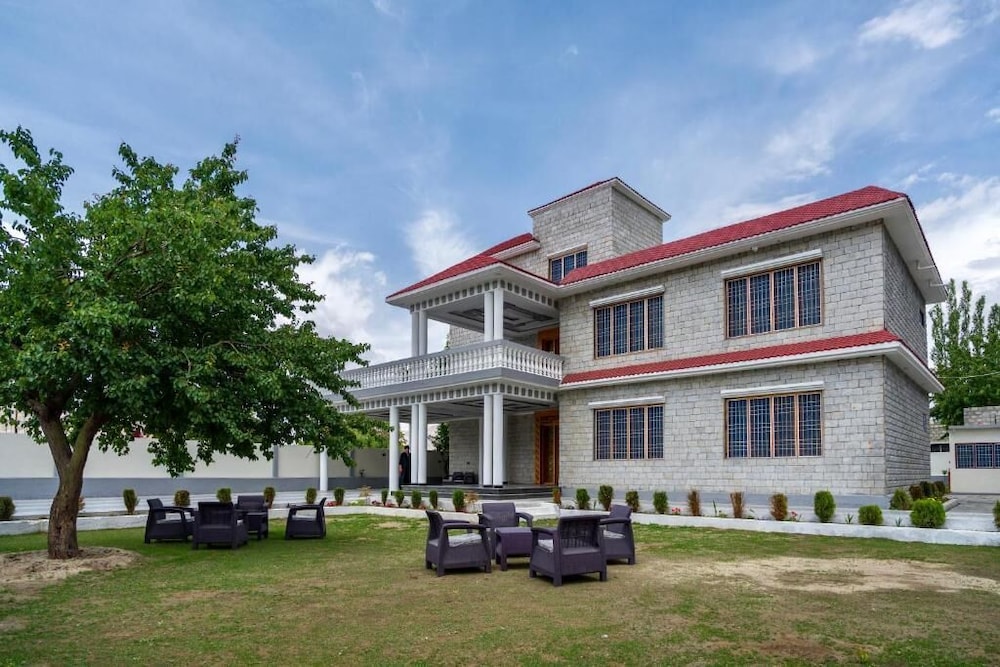 Dirleh Hotel in Skardu, Pakistan