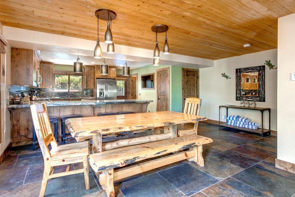 KBM Resorts Private Home Fantastic views Hot Tub AC Easy Walk to Resort and Main St. PLA 1155 - photo 26