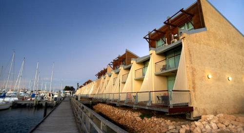 Fremantle Harbour Townhouse — 4-Star Luxury Hotel in Fremantle, Australia