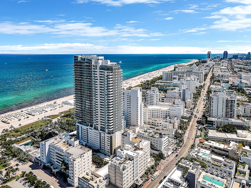 Private Residences at W SoBe by LRMB - photo 36