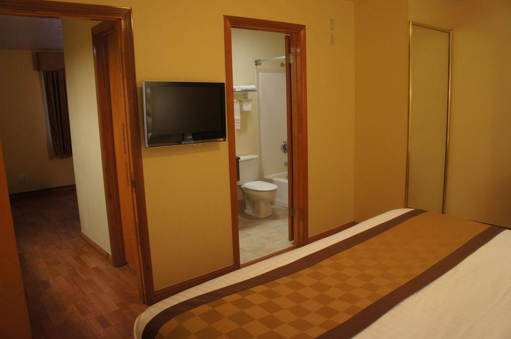 Americas Best Value Inn Harlingen - photo 26