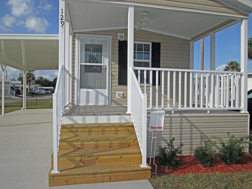 Southern Palms Park Model 4 - photo 20