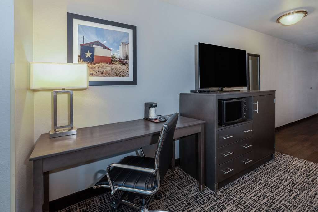 La Quinta Inn & Suites by Wyndham Rockwall - photo 14