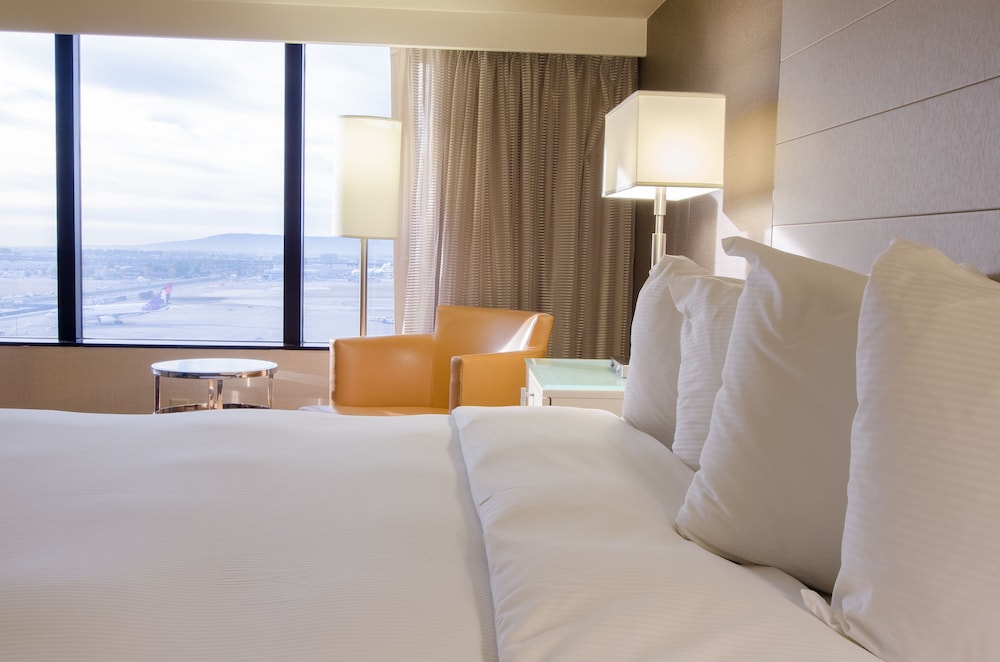 Hilton Los Angeles Airport - photo 36