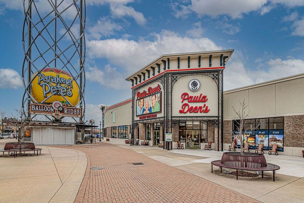 2Br Condo Dock For Fishing Jacuzzi Tub Free Tickets Included Mj4 130 — 4-Star Luxury Hotel in Branson, United States