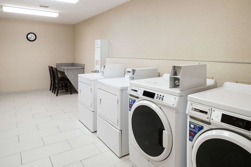 Homewood Suites by Hilton Cedar Rapids North - photo 26