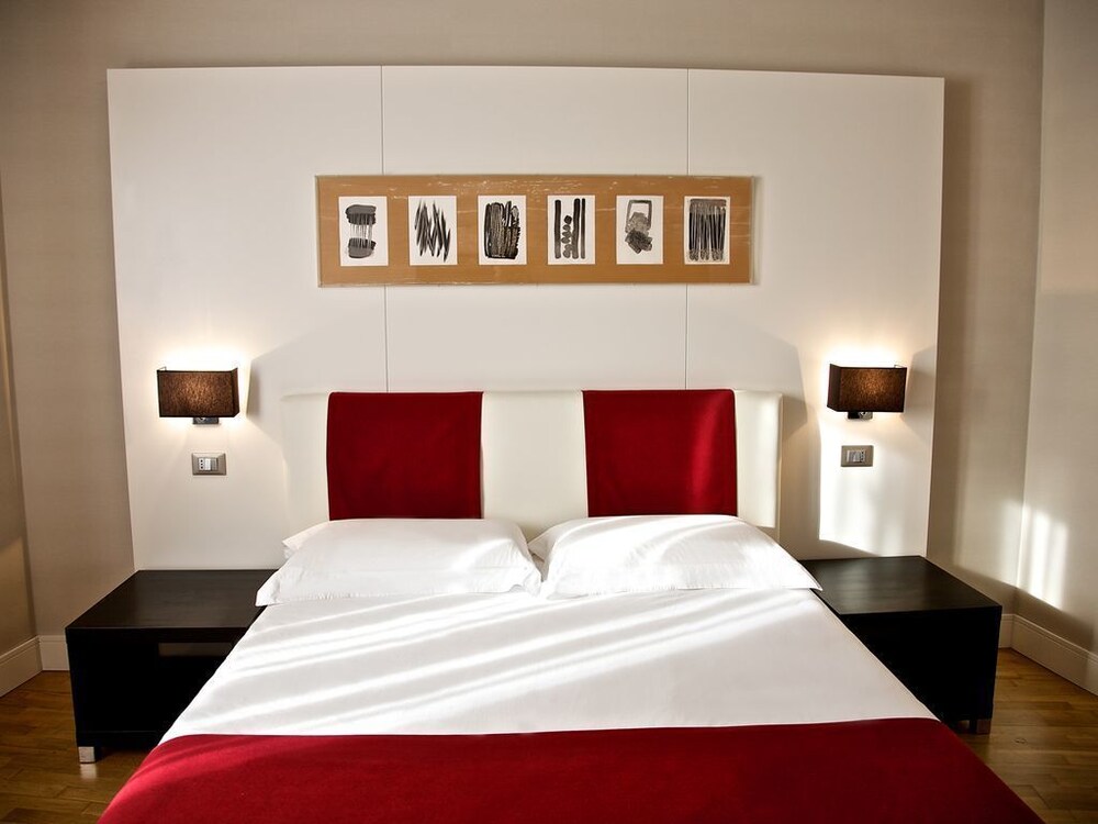 Adamas Luxury Suite — 4-Star Luxury Hotel in Rome, Italy