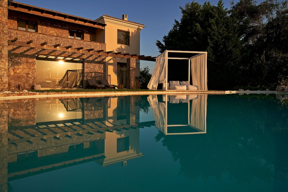 The Editor's Villa Member of Spiritual Living Corfu — 4-Star Luxury Hotel in Viros, Greece