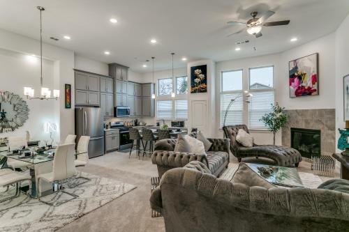 Home away from home — 4-Star Luxury Hotel in Lewisville, United States