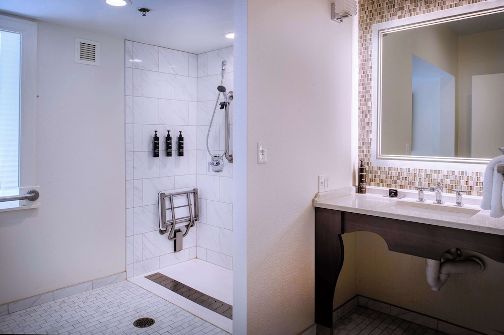St. Louis Union Station Hotel Curio Collection by Hilton - photo 102