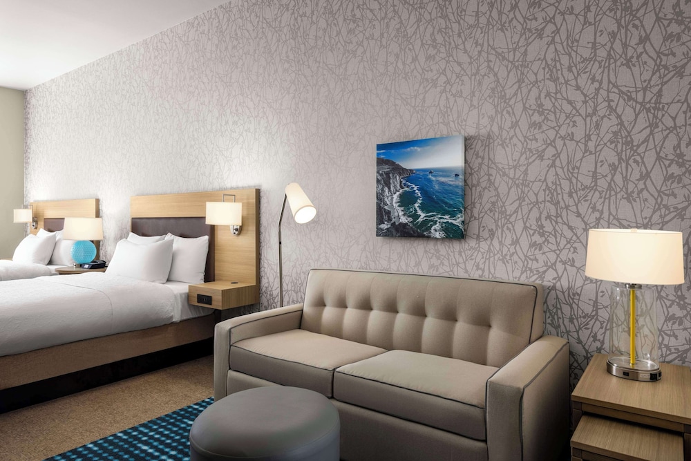 Home2 Suites by Hilton at the Dunes on Monterey Bay — Marina — photo 5