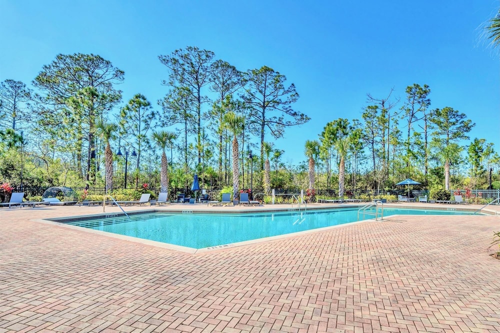 Relaxing 3BR Near Disney Pool - photo 10