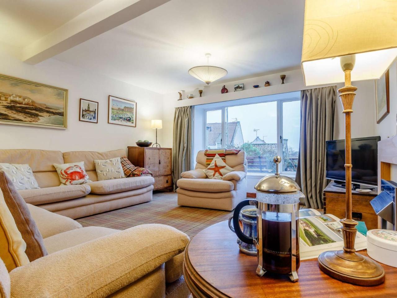 2 Bed in Crail CA006 - carbon neutral hotel in Crail